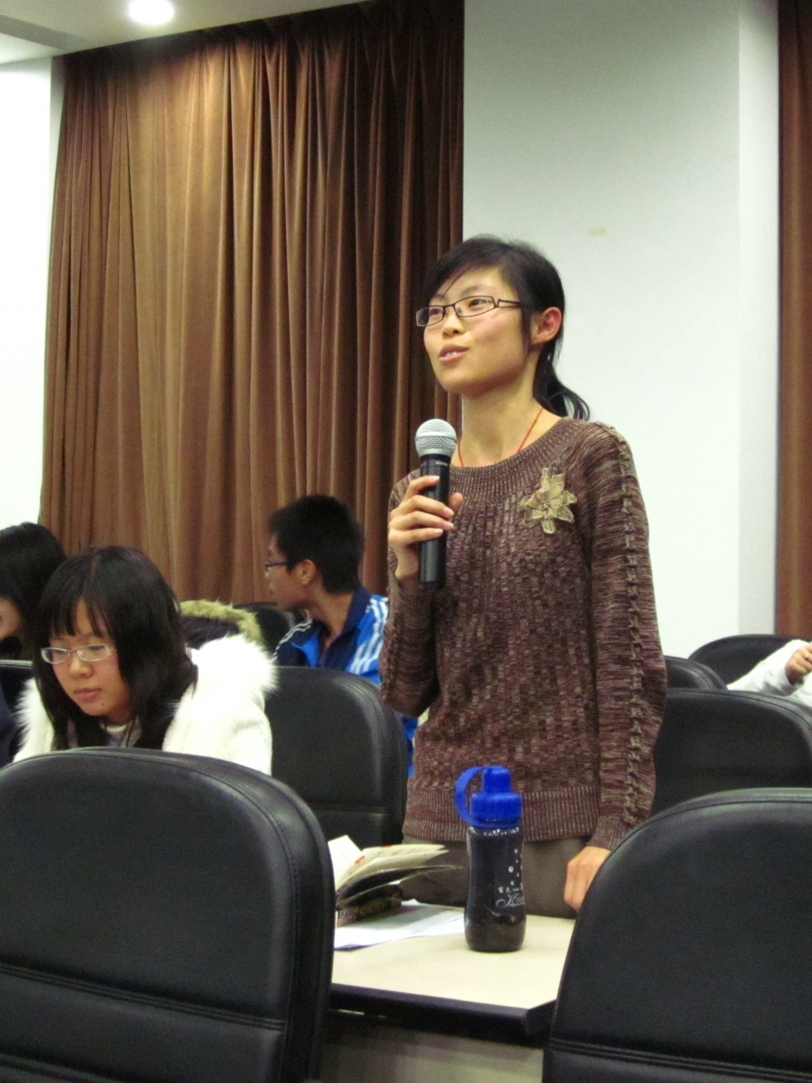 免费色情影片
亲友团互动